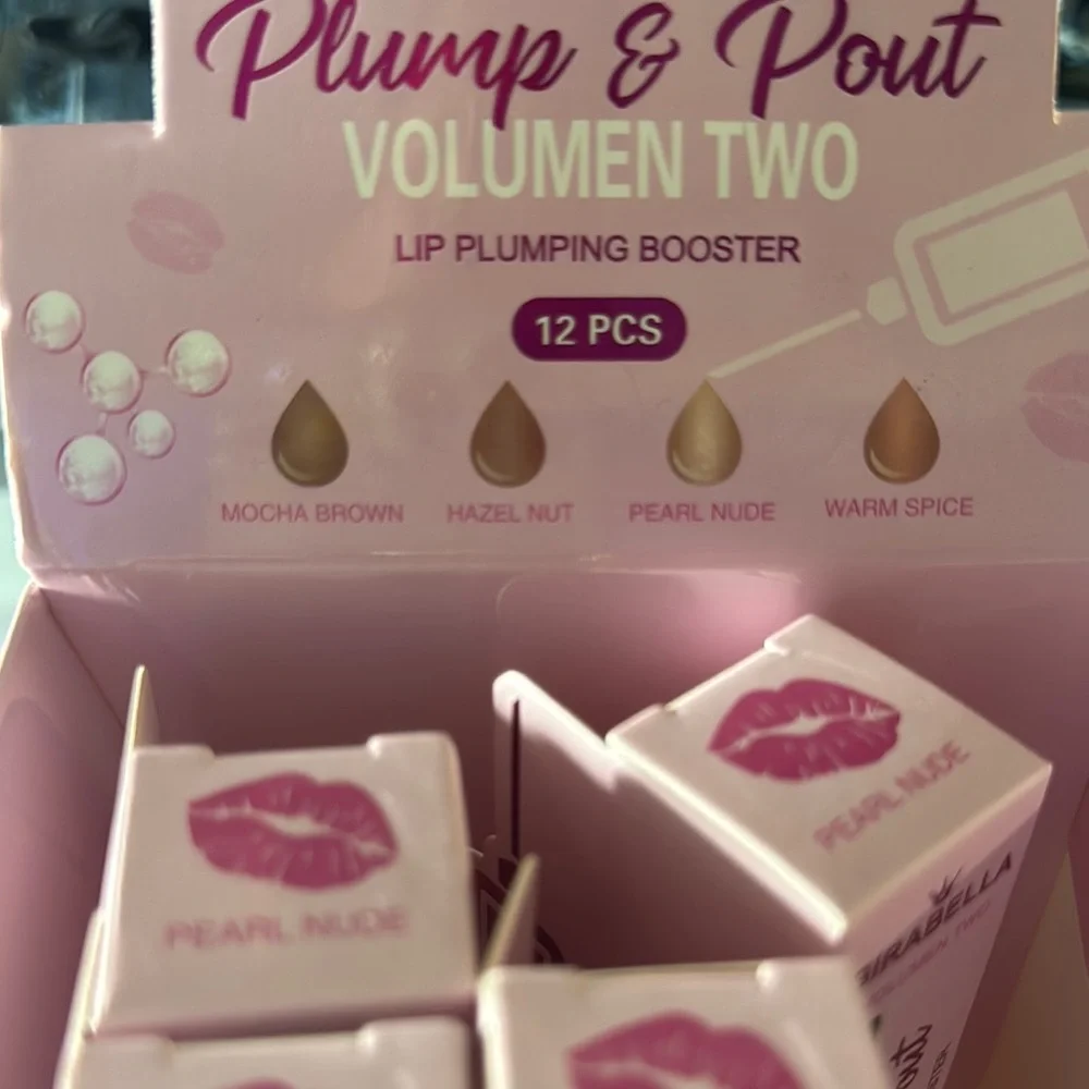 Pink Glossy Lip‎ Balm with Iridescent Shine